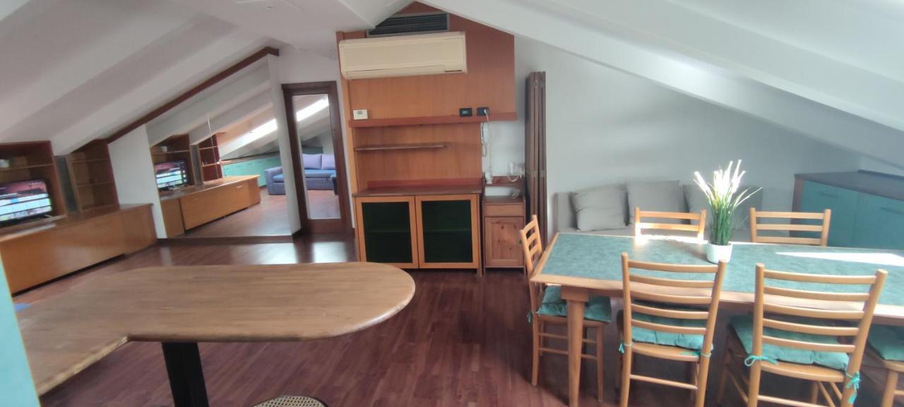 Loft Mansardato Monza Ngoại thất bức ảnh